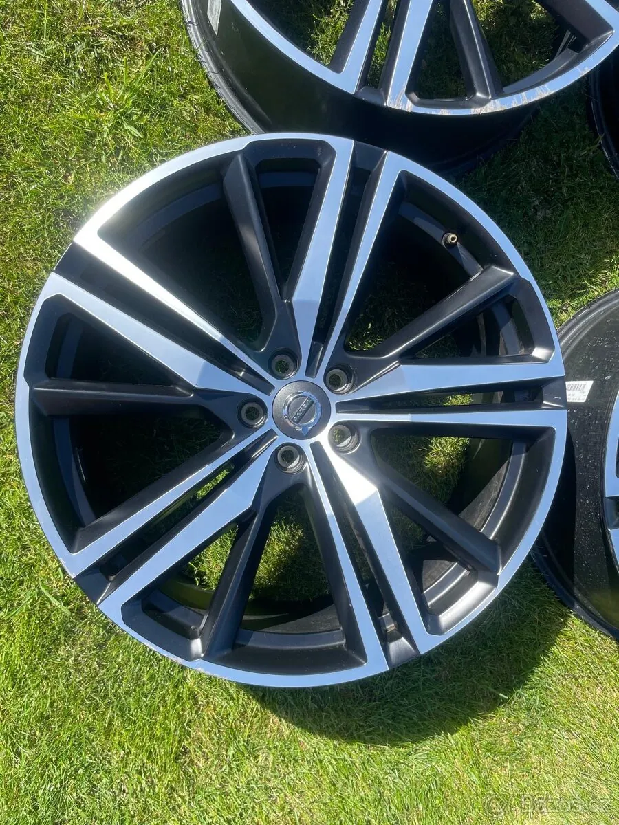 Volvo Xc60 photo 5