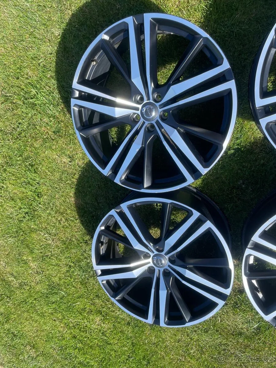 Volvo Xc60 photo 2