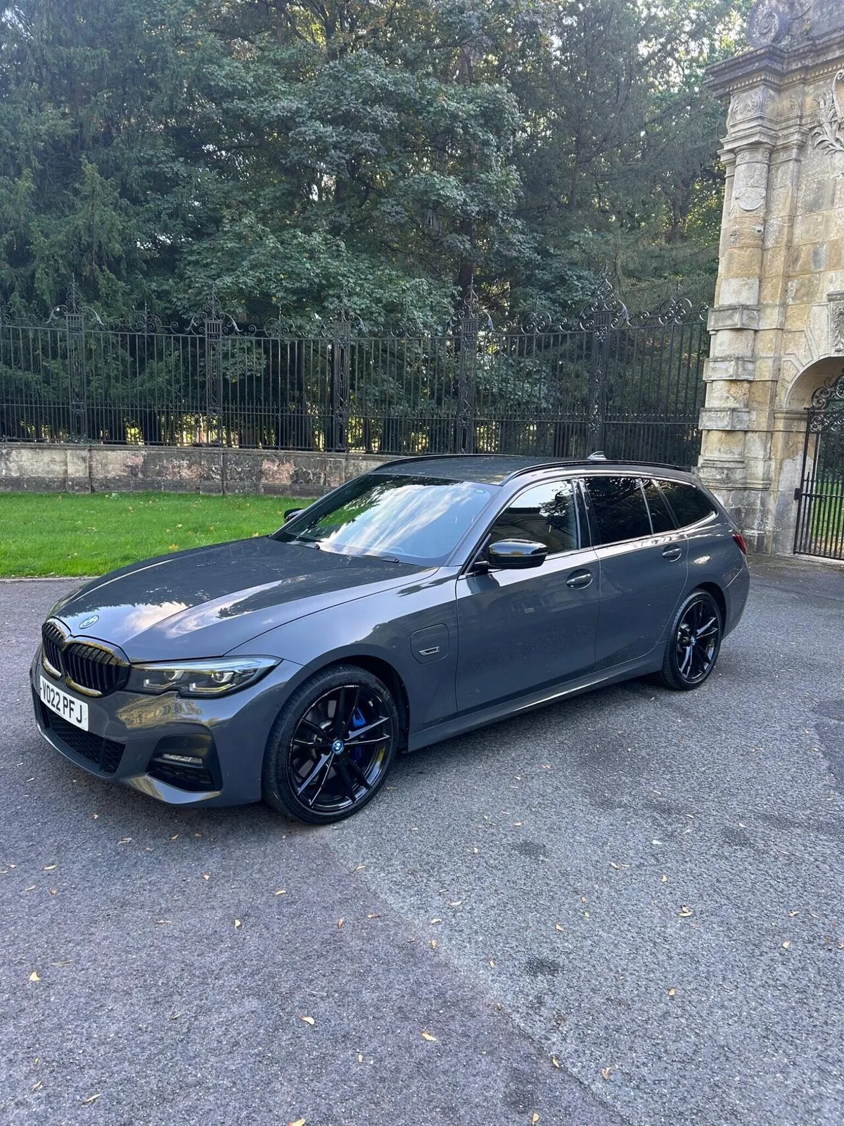 BMW 3 Series 2022 photo 3