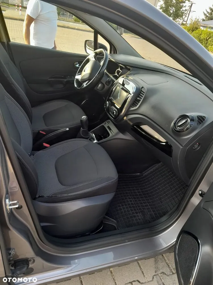 Renault Captur 2015 photo 2