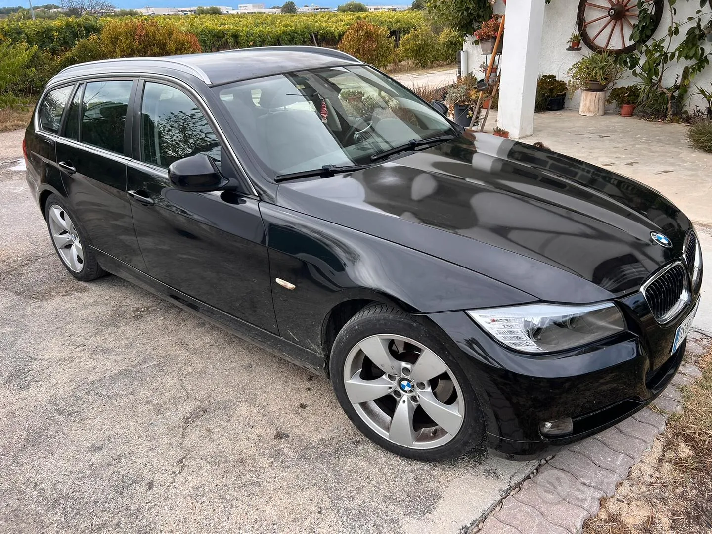 BMW 320D 2008 photo 2