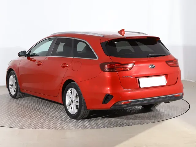 Kia Ceed Sw 2020 photo 3