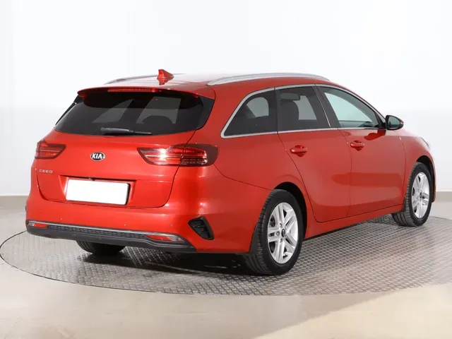 Kia Ceed Sw 2020 photo 4