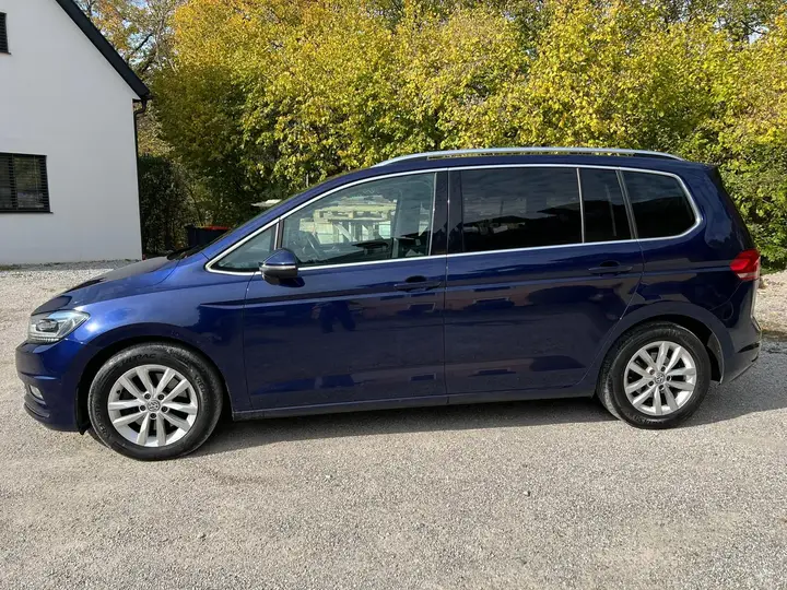 Volkswagen Touran 2017 photo 3