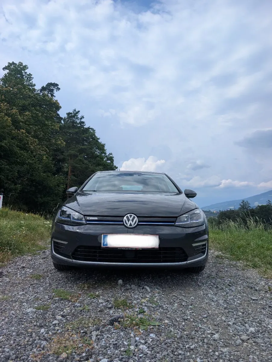 Volkswagen Golf 2017 photo 2