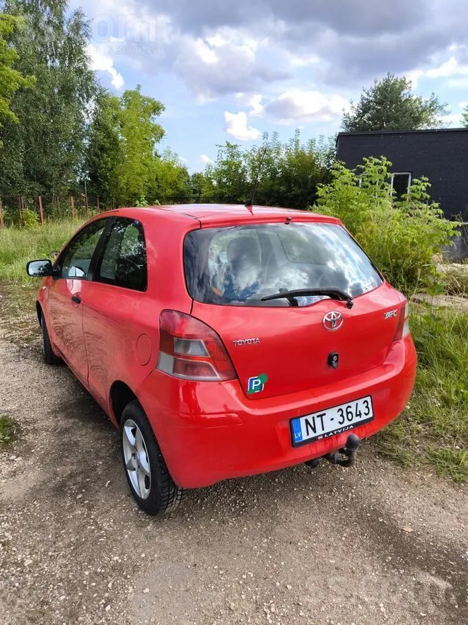 Toyota Yaris 2010 photo 2