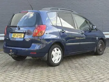 Toyota Corolla Verso 2002 photo 2