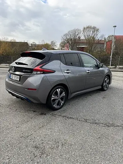 Nissan Leaf 2021 photo 3