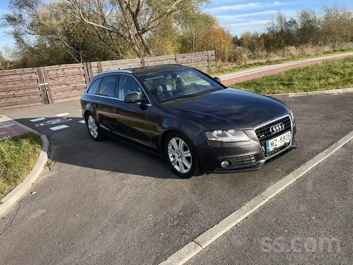 Audi A4 2008 photo 2