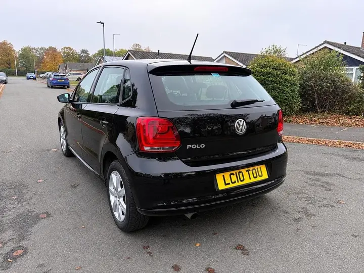Volkswagen Polo 2010 photo 4