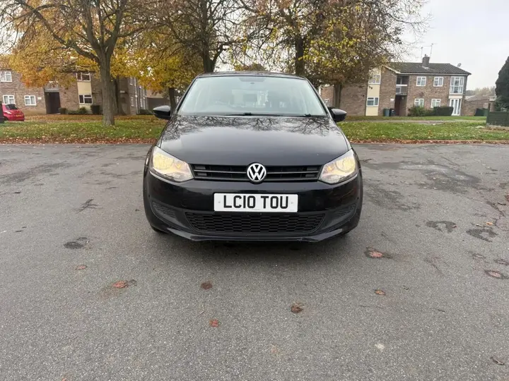 Volkswagen Polo 2010 photo 2