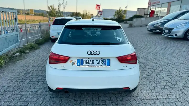 Audi A1 2011 photo 4