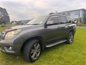 Toyota Land Cruiser Prado 2011 photo 4