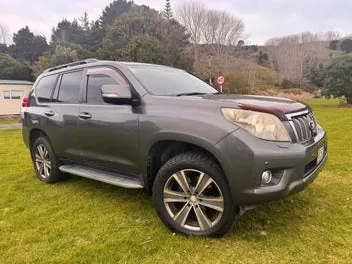 Toyota Land Cruiser Prado 2011 photo 5