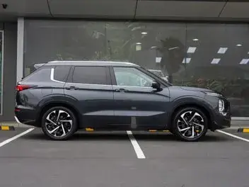 Mitsubishi Outlander 2024 photo 4