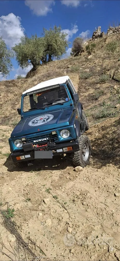 Suzuki Samurai 1989 photo 3