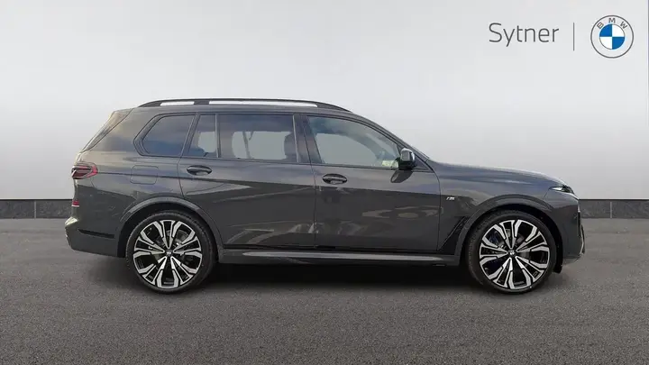BMW X7 2026 photo 3