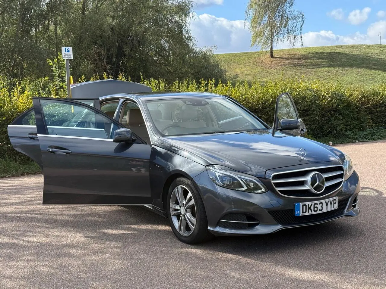 Mercedes-Benz E-Class 2013 photo 5