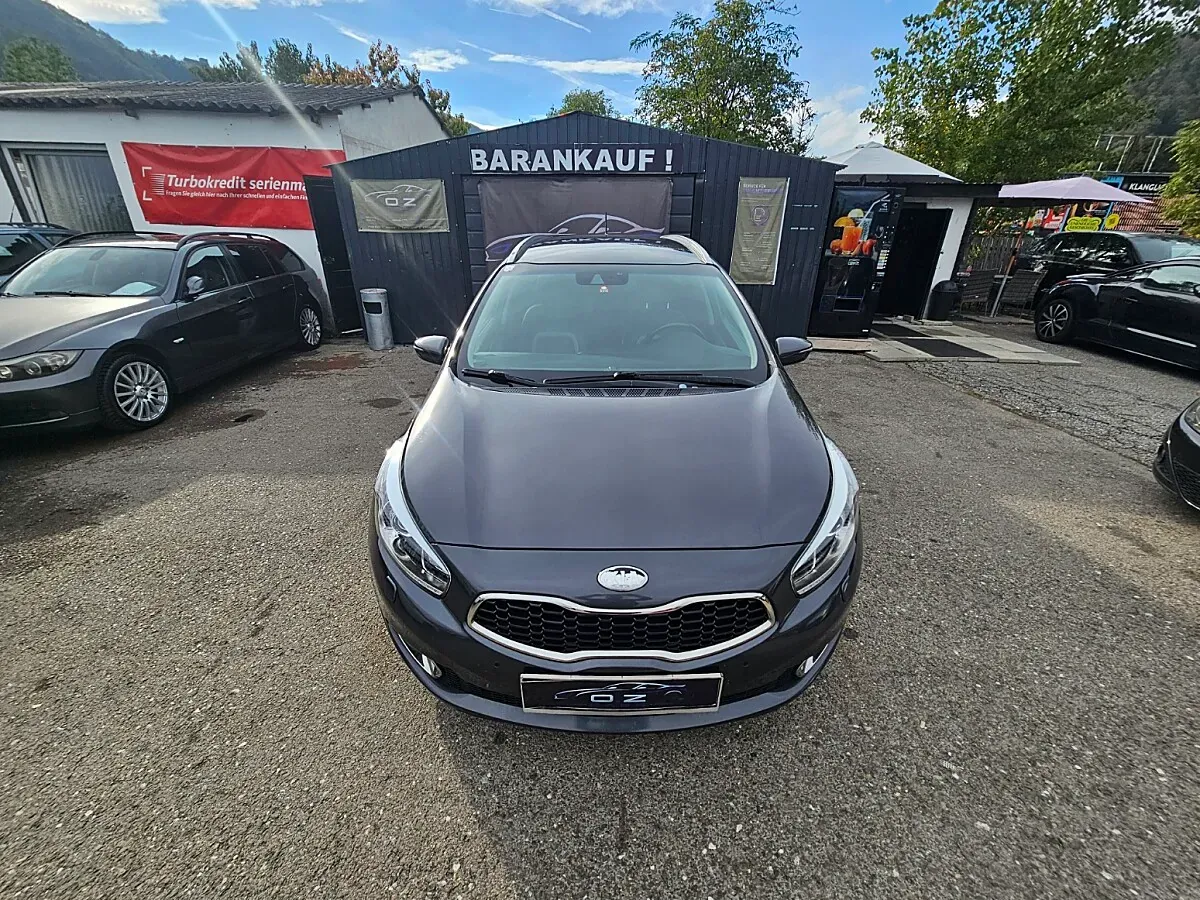 Kia Ceed 2013 photo 2