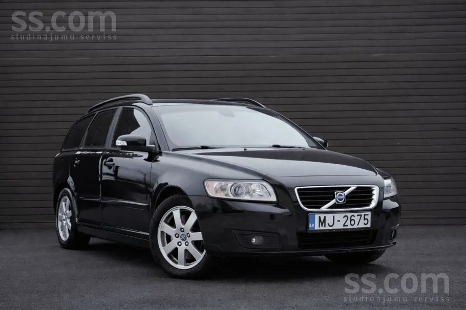 Volvo V50 2007 photo 2