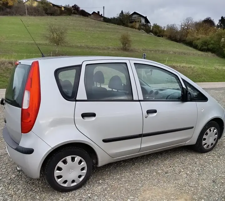 Mitsubishi Colt