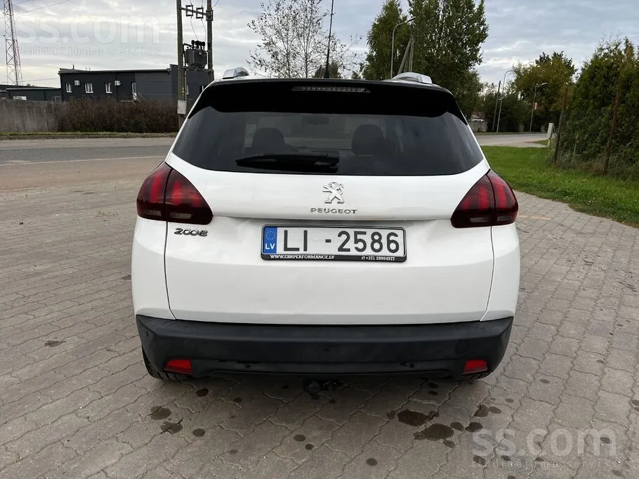 Peugeot 2008 2017 photo 4