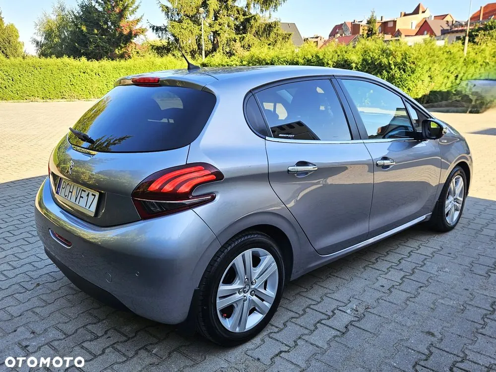 Peugeot 208 2019 photo 4