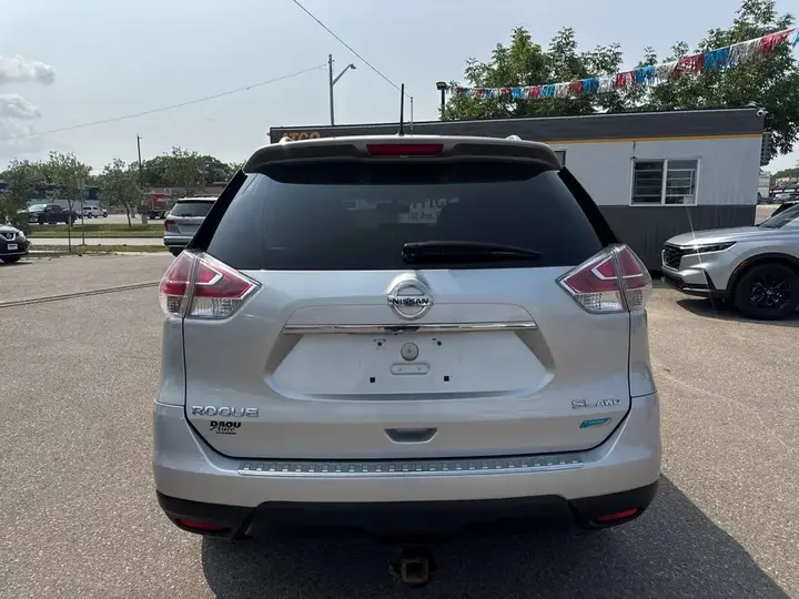 Nissan Rogue 2015 photo 4