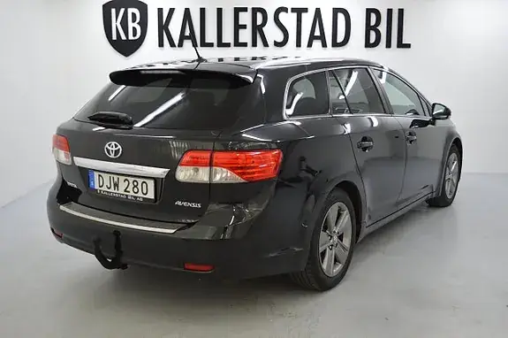 Toyota Avensis 2014 photo 4