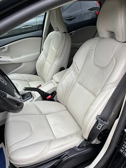 Volvo V40 Cross Country 2016 photo 5