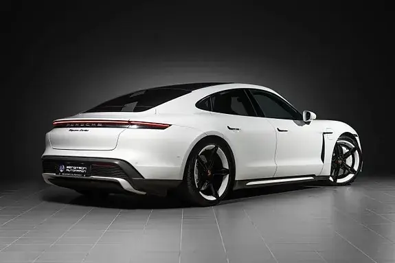 Porsche Taycan 2020 photo 5