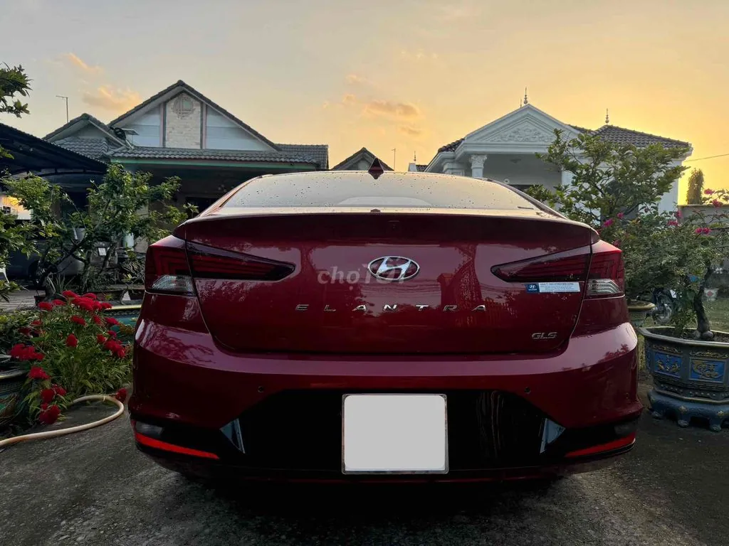 Hyundai Elantra 2019 photo 4