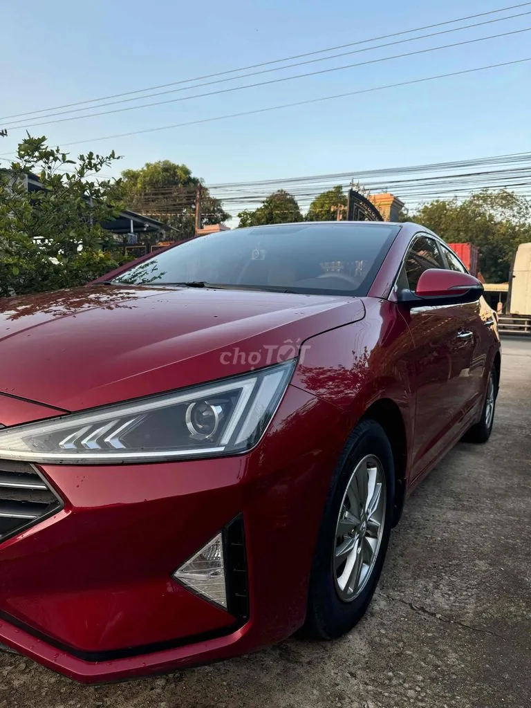 Hyundai Elantra 2019 photo 3