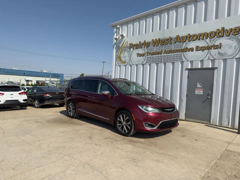Chrysler Pacifica 2017 photo 3