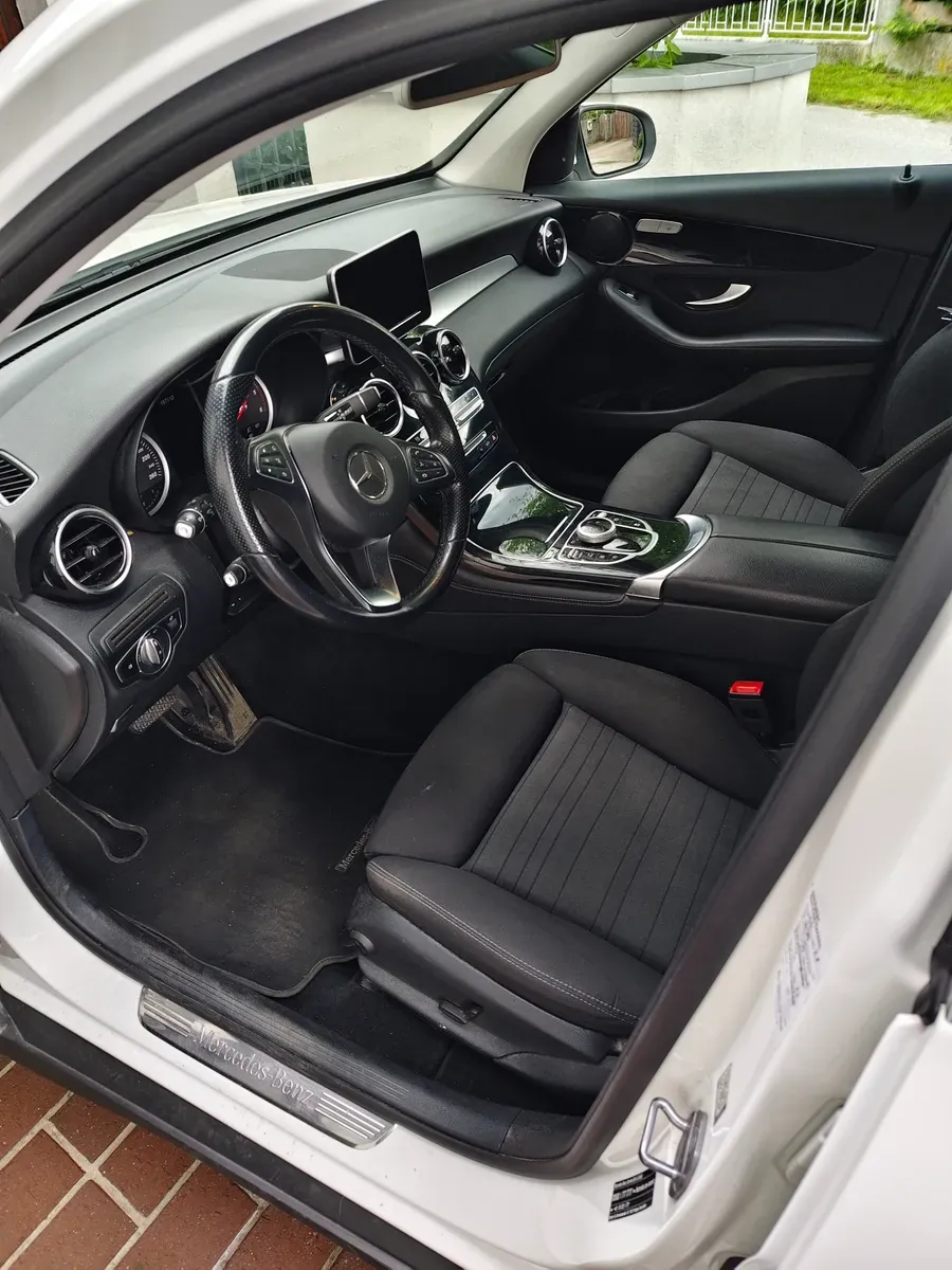 Mercedes-Benz Glc-Class 2019 photo 3