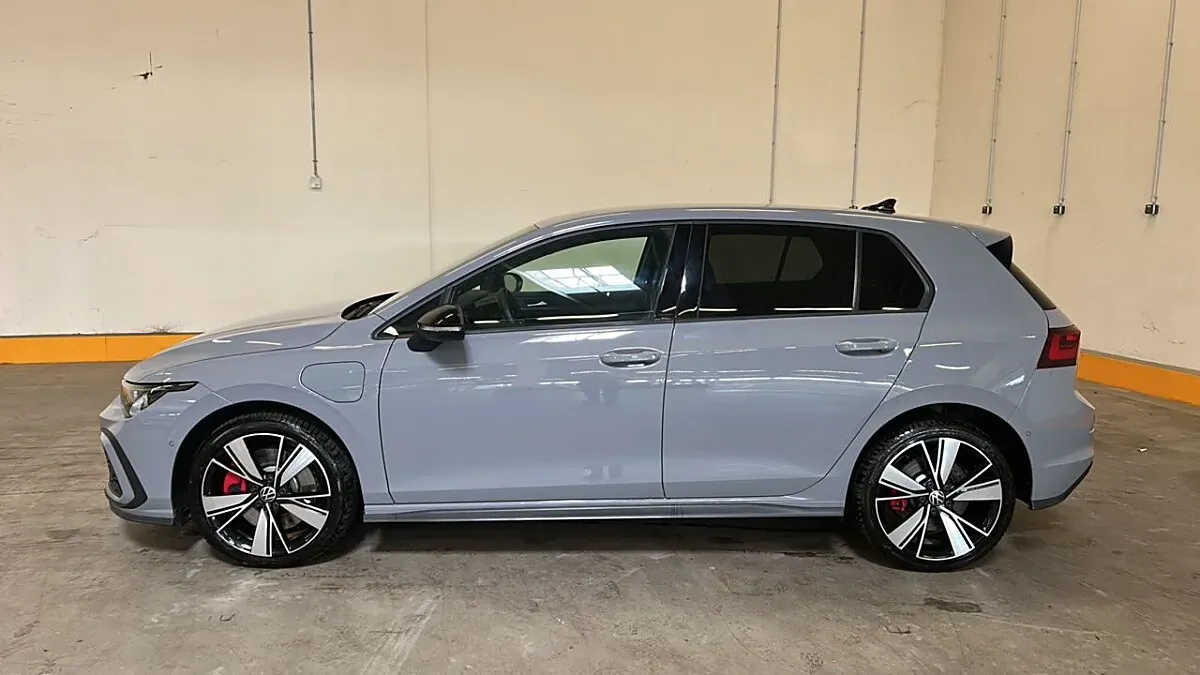 Volkswagen Golf 2022 photo 3