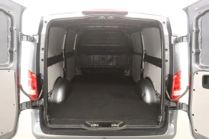 Mercedes-Benz Vito 2022 photo 3