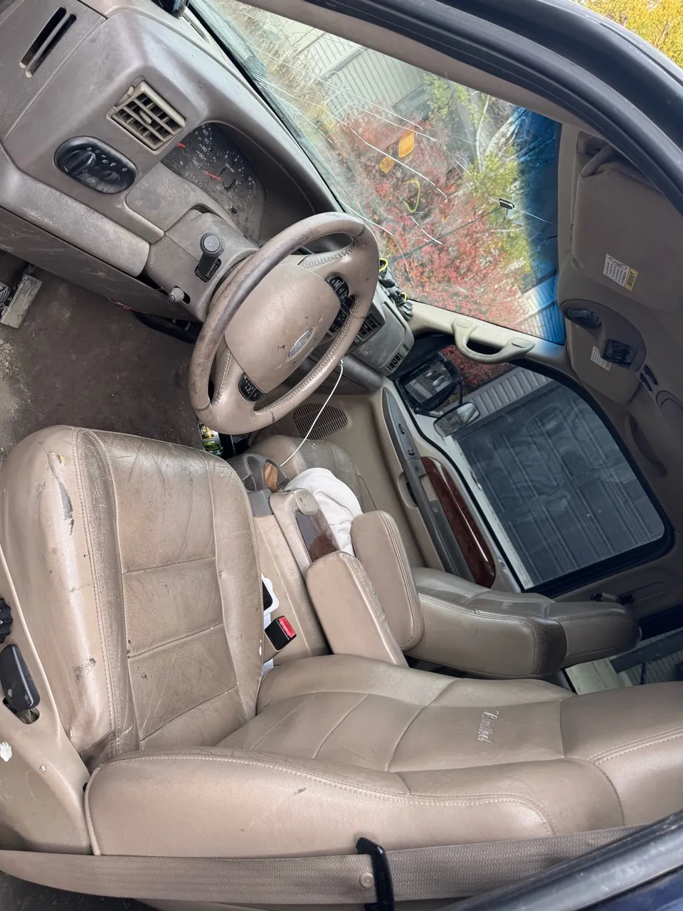 Ford Excursion 2002 photo 4