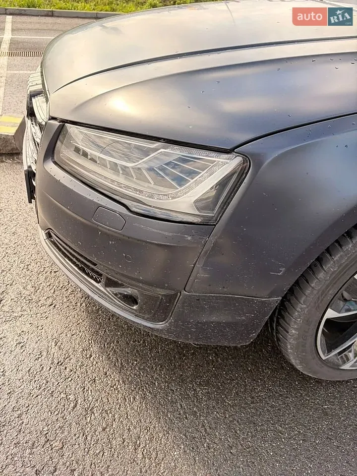 Audi A8 2015 photo 4