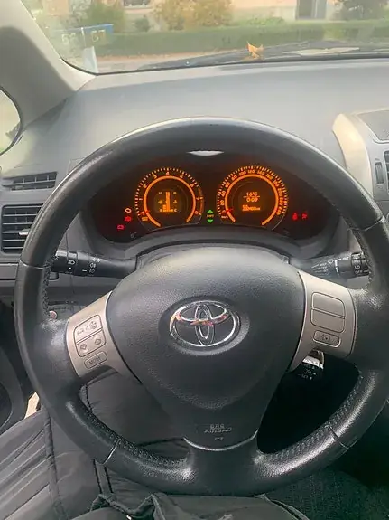 Toyota Auris 2007 photo 3