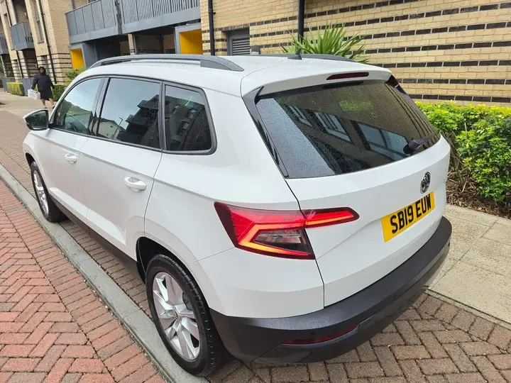 Skoda Karoq 2019 photo 4