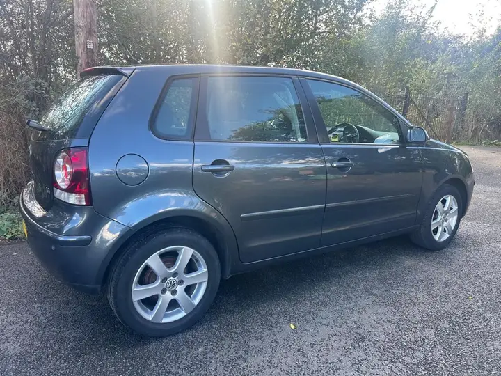 Volkswagen Polo 2008 photo 5