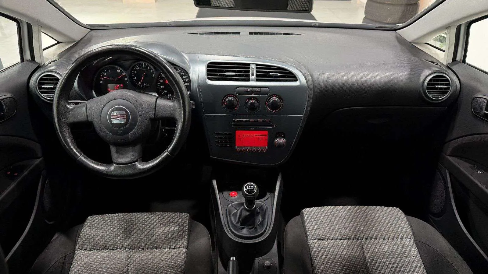 Seat Leon 2009 photo 3