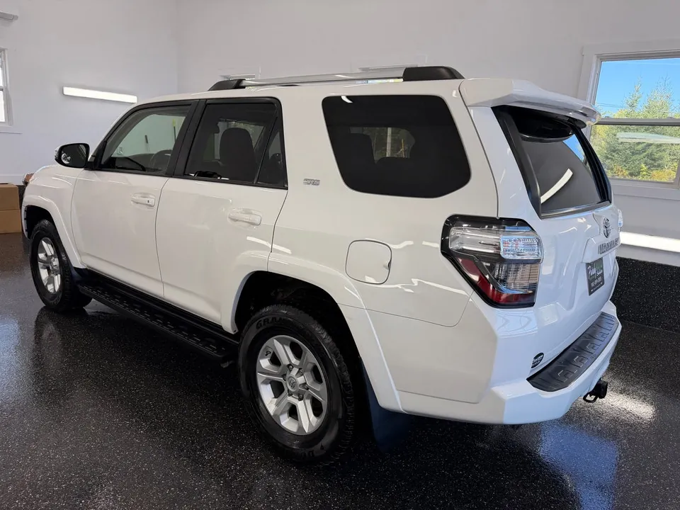Toyota 4Runner 2020 photo 2