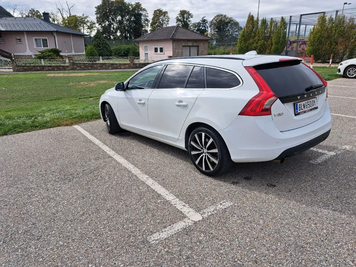Volvo V60 2011 photo 3