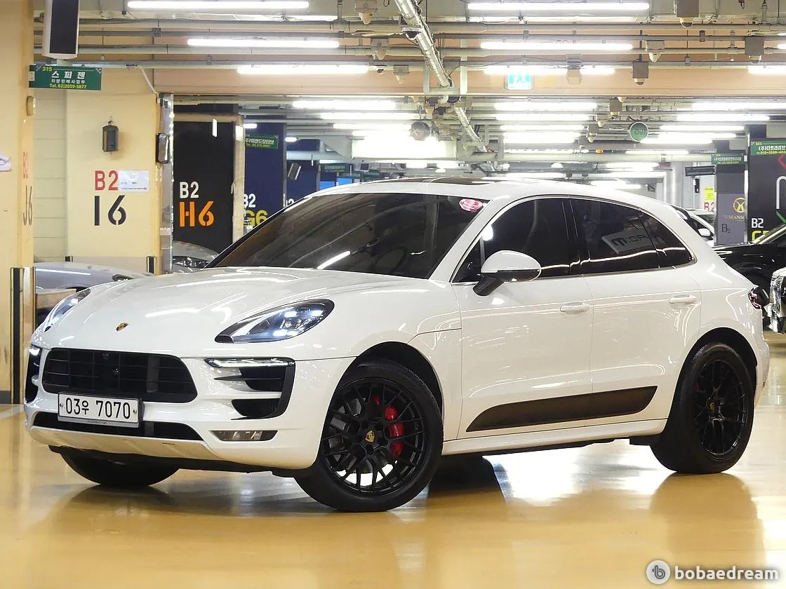 Porsche Macan 2018 photo 2