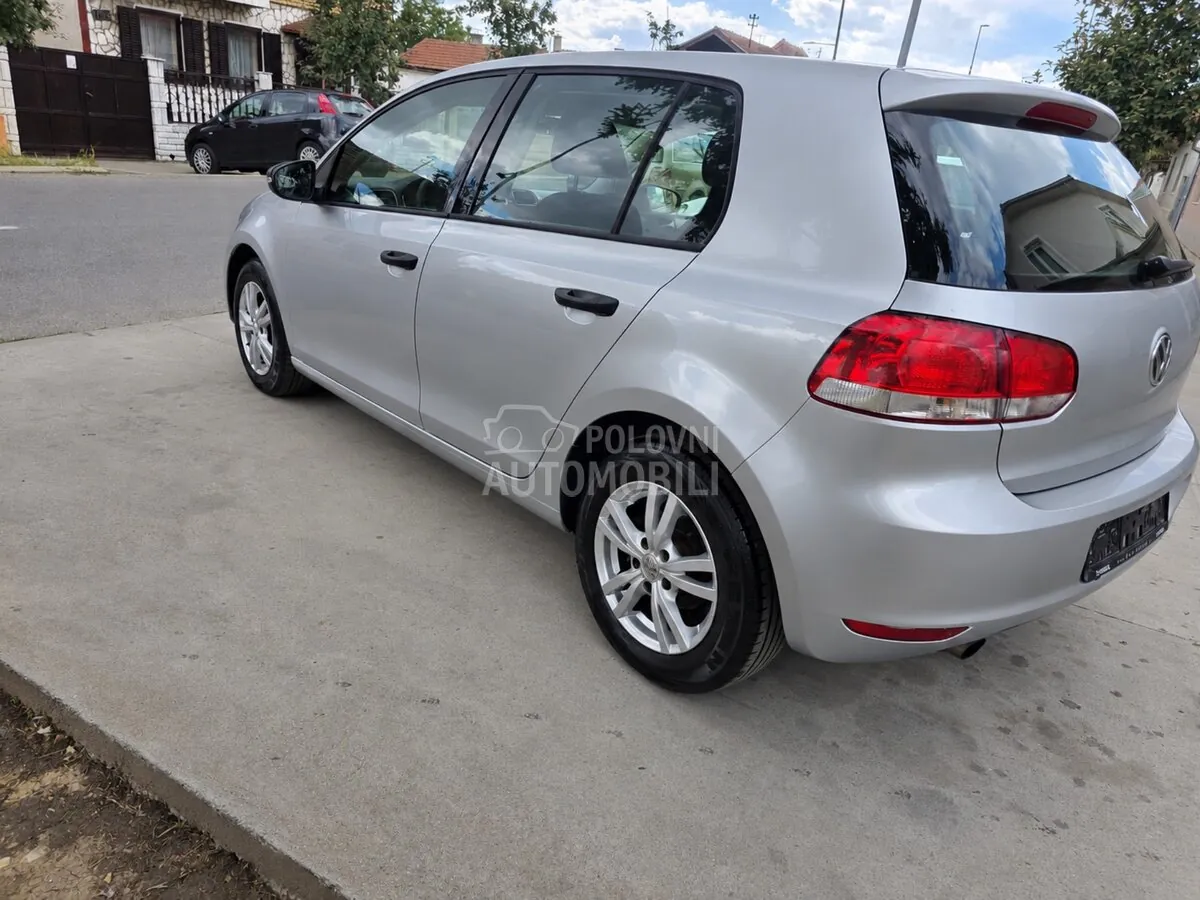 Volkswagen Golf 2012 photo 5