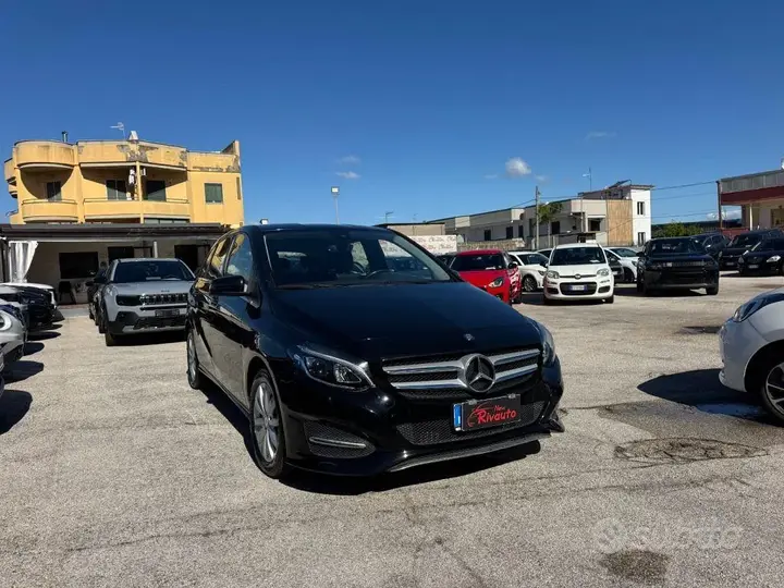 Mercedes-Benz B 180 2017 photo 2