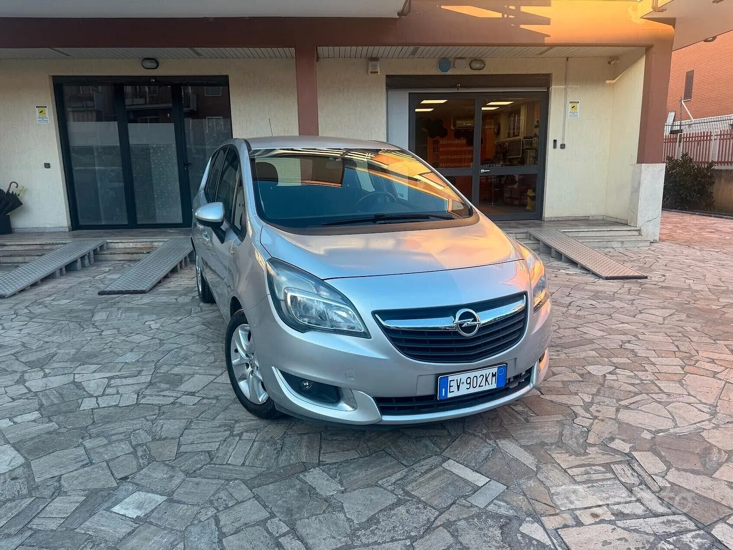 Opel Meriva 2014 photo 2