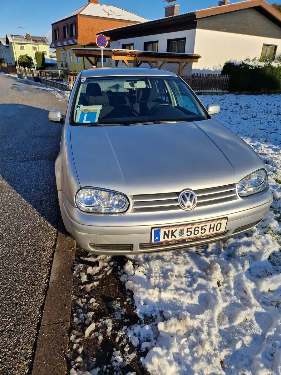 Volkswagen Golf 2003 photo 3